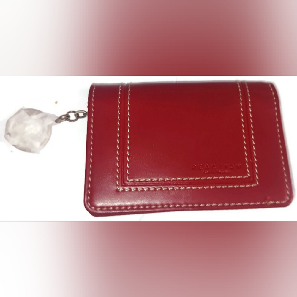 MY LUCKY RED KENNETH COLE REACTION Getaway CARDCASE & KEY RING.